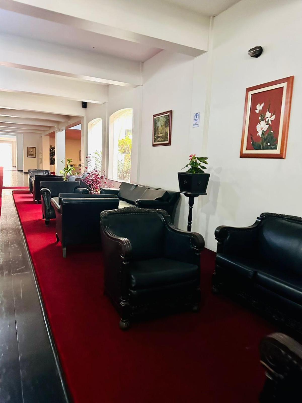 Apartamento Condominio Quisisana Centro Pocos De Caldas Lazer Completo, Uma Estrutura De Resort Екстериор снимка